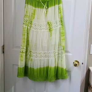 Beautiful tie die boho skirt (boutique)